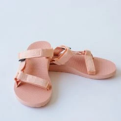 Piper & Scoot Teva: Universal Slide In Beach Sand