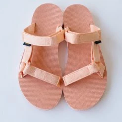 Piper & Scoot Teva: Universal Slide In Beach Sand