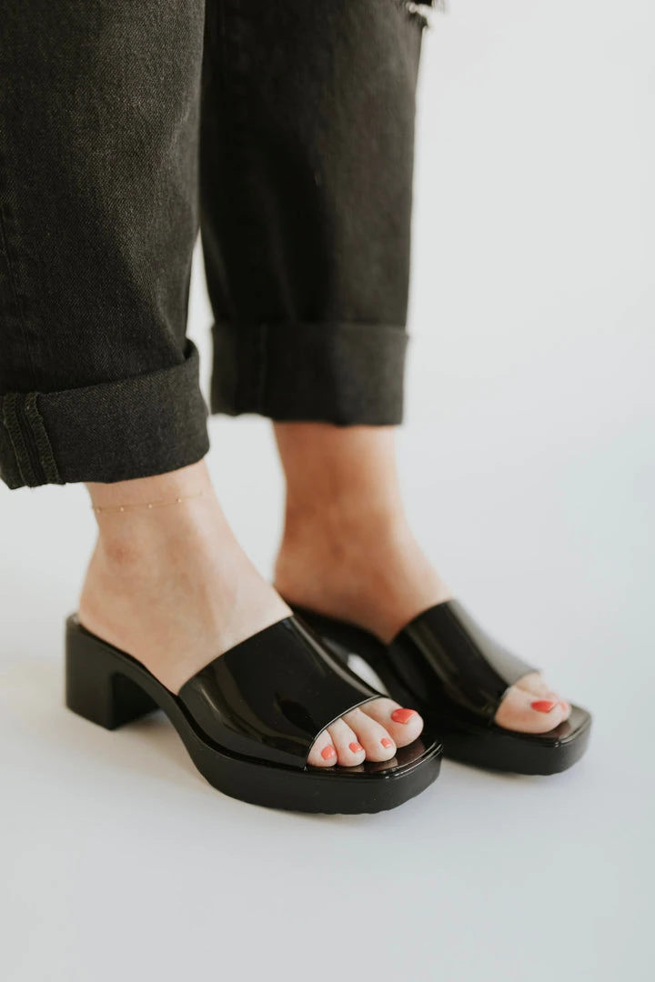 Piper & Scoot Matisse: Wade Heel In Black Shoes