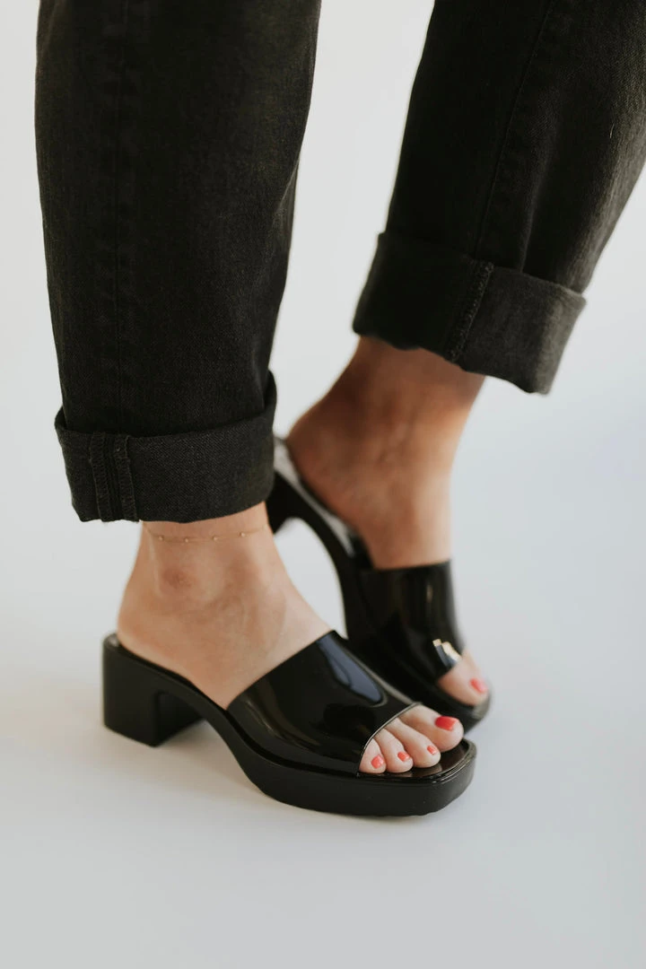 Piper & Scoot Matisse: Wade Heel In Black Shoes