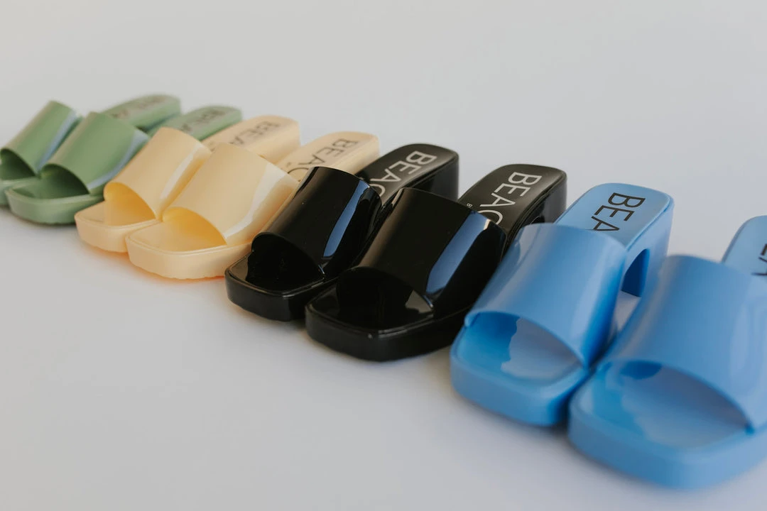 Piper & Scoot Matisse: Wade Heel In Black Shoes