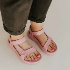 Piper & Scoot Shoes Teva: Hurricane Drift In Rosebloom