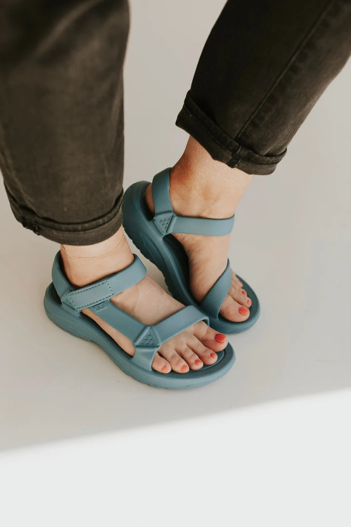 Piper & Scoot Teva: Hurricane Drift In Stillwater Shoes