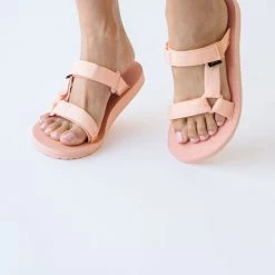 Piper & Scoot Teva: Universal Slide In Beach Sand