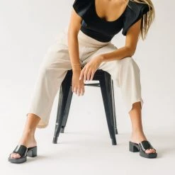 Piper & Scoot The Lockett Relaxed Pleated Trouser In Cream