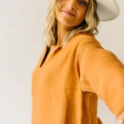 Piper & Scoot Tops The Rue Textured Sweater In Butterscotch