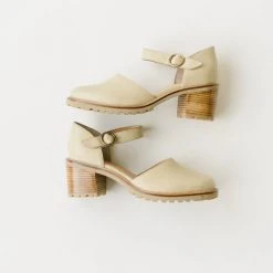 Piper & Scoot Shoes Seychelles: Lock And Key Heel In Cream