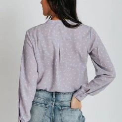 Piper & Scoot Tops The Baxter Printed V-Neck Blouse In Lilac