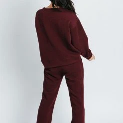 Piper & Scoot The Hailey Textured Jogger In Burgundy