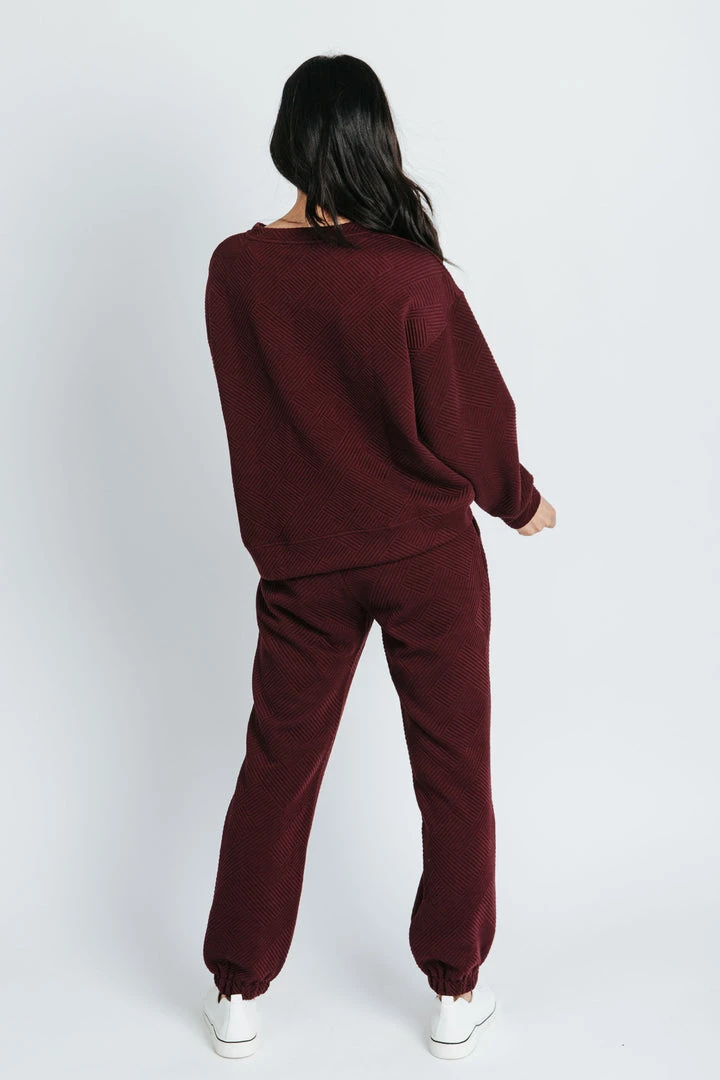 Piper & Scoot The Hailey Textured Jogger In Burgundy