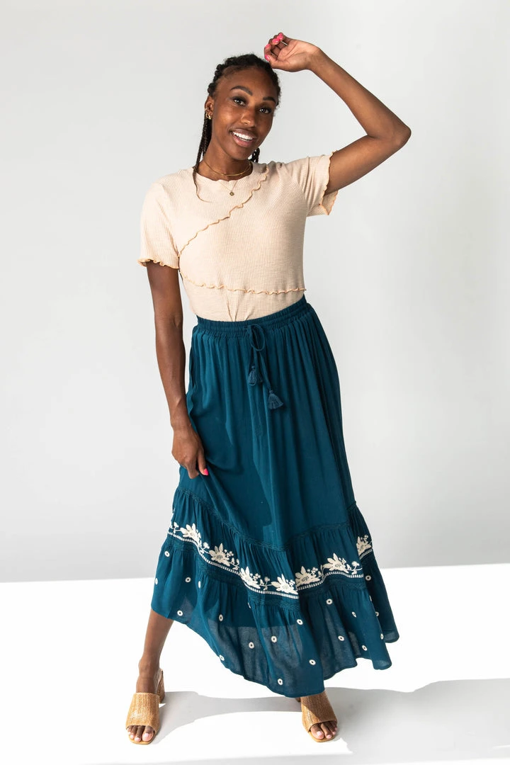 Piper & Scoot The Warner Lettuce Hem Tee In Tan