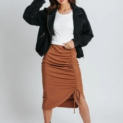 Piper & Scoot Bottoms + Jumpsuits The Callie Cinch Skirt In Mocha