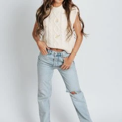 Piper & Scoot Tops The Ellsworth Sweater Vest In Ivory