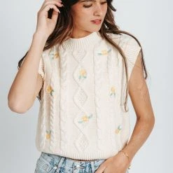 Piper & Scoot Tops The Ellsworth Sweater Vest In Ivory