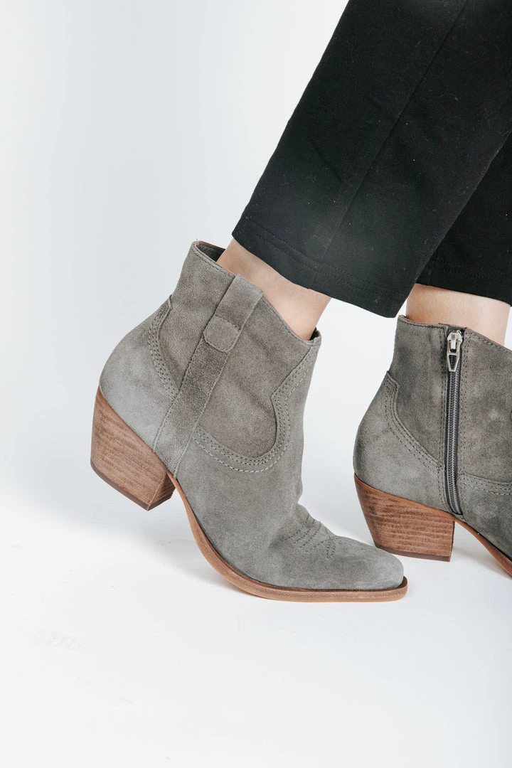 Piper & Scoot Shoes Dolce Vita: Silma Booties In Grey Suede