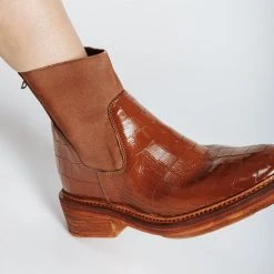 Piper & Scoot Shoes Free People: Arlo Ankle Boots In Tan