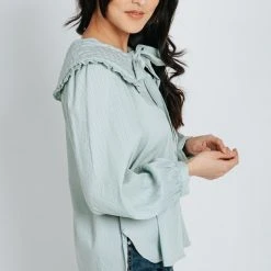 Piper & Scoot Tops The Fantasy Collar Blouse In Mint