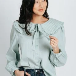 Piper & Scoot Tops The Fantasy Collar Blouse In Mint