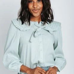 Piper & Scoot Tops The Fantasy Collar Blouse In Mint