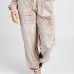 Piper & Scoot Bottoms + Jumpsuits The Symone Velour Jogger In Dusty Lavender