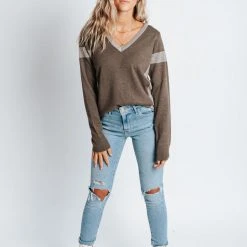 Piper & Scoot Tops The Chip Sweater In Dark Brown