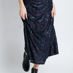 Piper & Scoot The Hinckley Ruched Textured Skirt In Midnight Blue