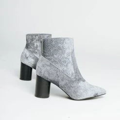 Piper & Scoot Shoes Matisse: Alana Ankle Boot In Grey