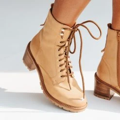 Piper & Scoot Seychelles: Irresistible Boot In Tan Leather