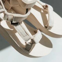 Piper & Scoot Shoes Teva: Midform Universal Canvas In Birch