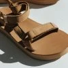 Piper & Scoot Shoes Teva: Midform Universal Leather In Desert Sand