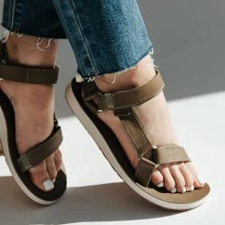 Piper & Scoot Shoes Teva: Original Universal Leather In Aloe