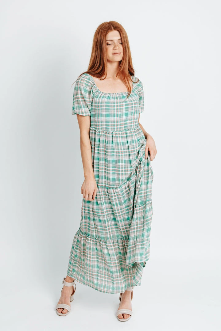 Piper & Scoot Dresses The Zora Plaid Puff Sleeve Maxi Dress In Kelly Green