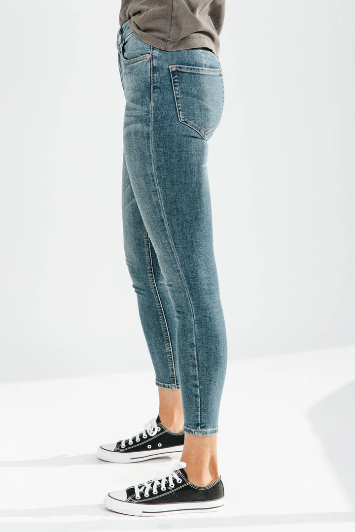 Piper & Scoot Free People: Montana Skinny Jean In Lake Blue