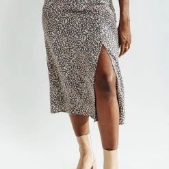 Piper & Scoot Free People: Essential Chelsea Boot In Sandy Beige Shoes