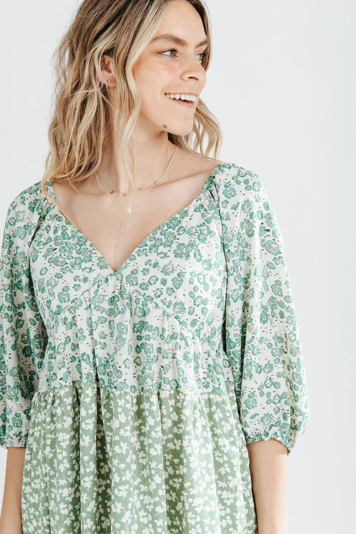 Piper & Scoot The Lesly Floral Puff Sleeve Dress In Green