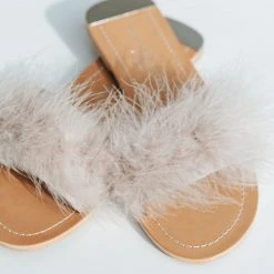 Piper & Scoot Chinese Laundry: Zoey Slide In Taupe