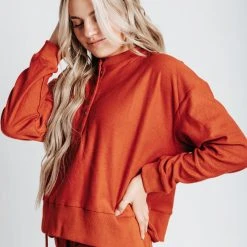 Piper & Scoot The Elle Textured Top In Rust Tops