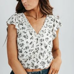 Piper & Scoot The Zola Flutter Sleeve Blouse In Black + Cream Floral