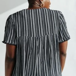 Piper & Scoot The Yates Patterned Blouse In Navy Tops