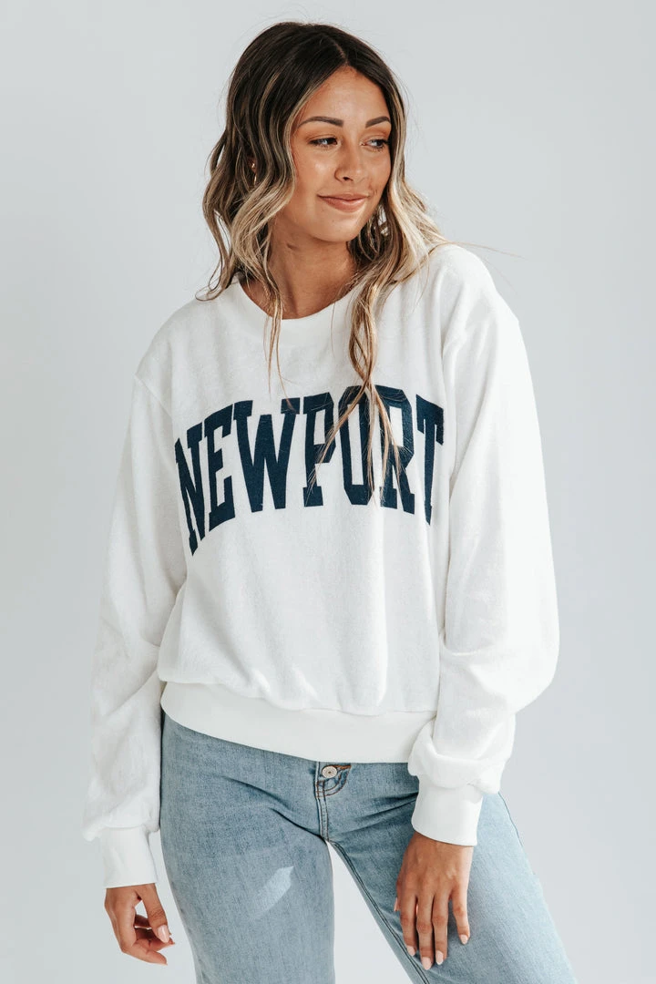Piper & Scoot Tops The Newport Graphic Sweatshirt In White