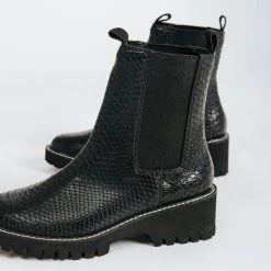 Piper & Scoot Matisse: Chase Chelsea Boot In Black Shoes
