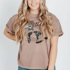 Piper & Scoot Tops The Great Lakes Graphic Tee In Mauve