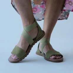Piper & Scoot SOREL: Ella II Sandal In Olive Shade + Chalk