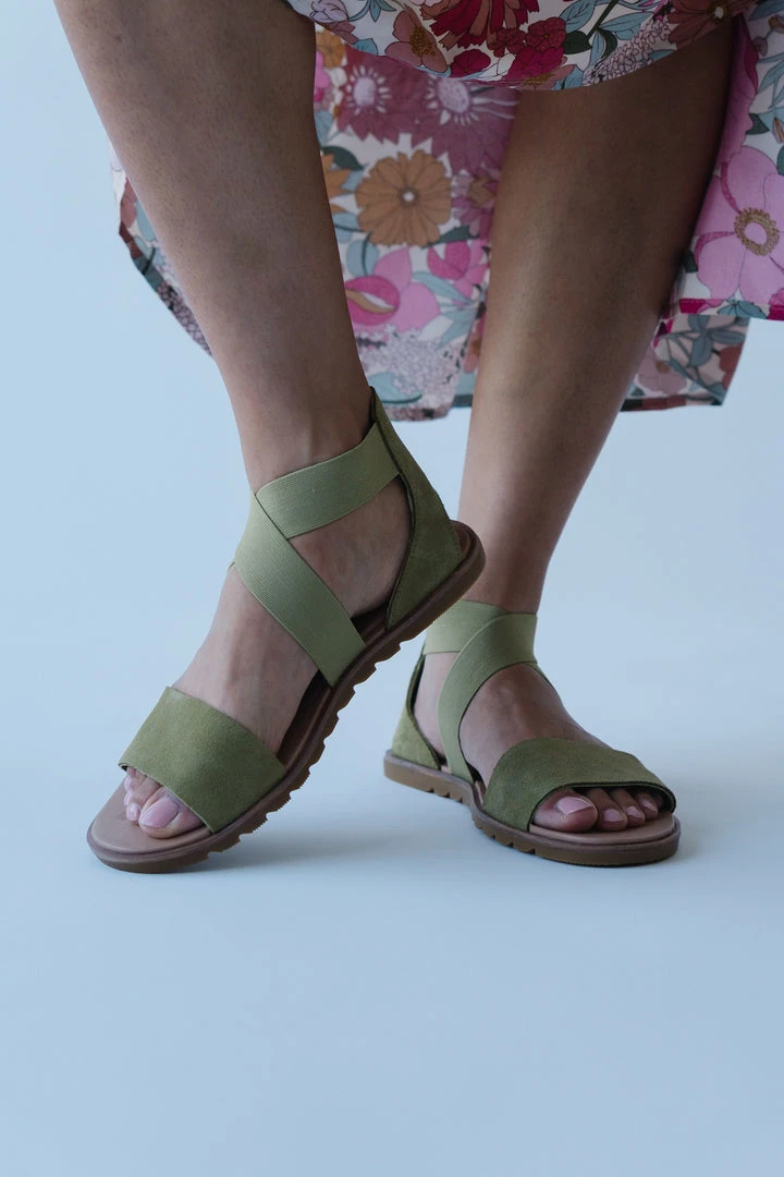 Piper & Scoot SOREL: Ella II Sandal In Olive Shade + Chalk