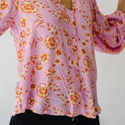 Piper & Scoot The Garen V-Neck Blouse In Pink Floral