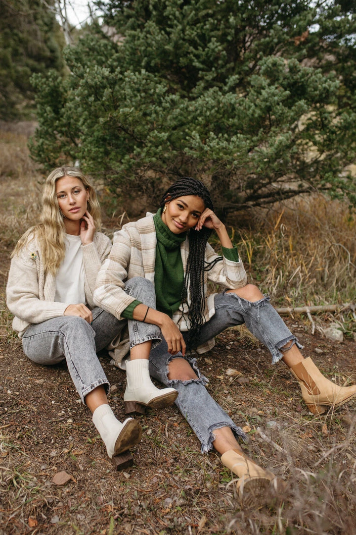 Piper & Scoot The Cornwall Turtleneck Sweater In Green Tops