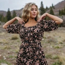 Dresses Piper & Scoot: The Maine Floral Maxi Dress In Black