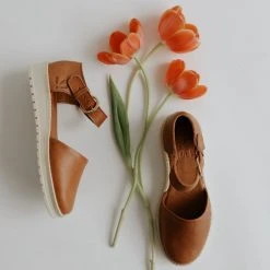 Piper & Scoot: The Kylee Mary Jane Platform Leather Sandal In Caramel