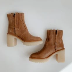 Piper & Scoot Free People: James Chelsea Boot In Tan Leather
