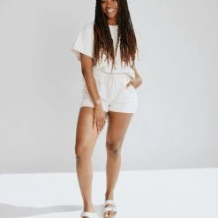 Piper & Scoot The Mozzie Textured Short In Cream Sets